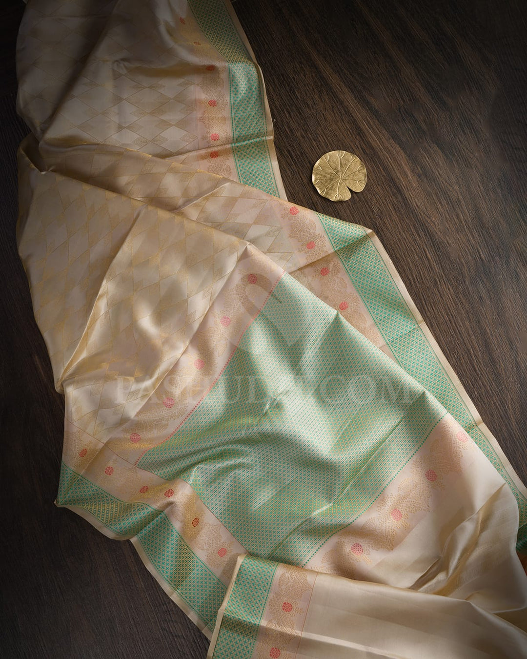 Ivory And Dual Shaded Sandal Kanjivaram Silk Saree-D669(E)