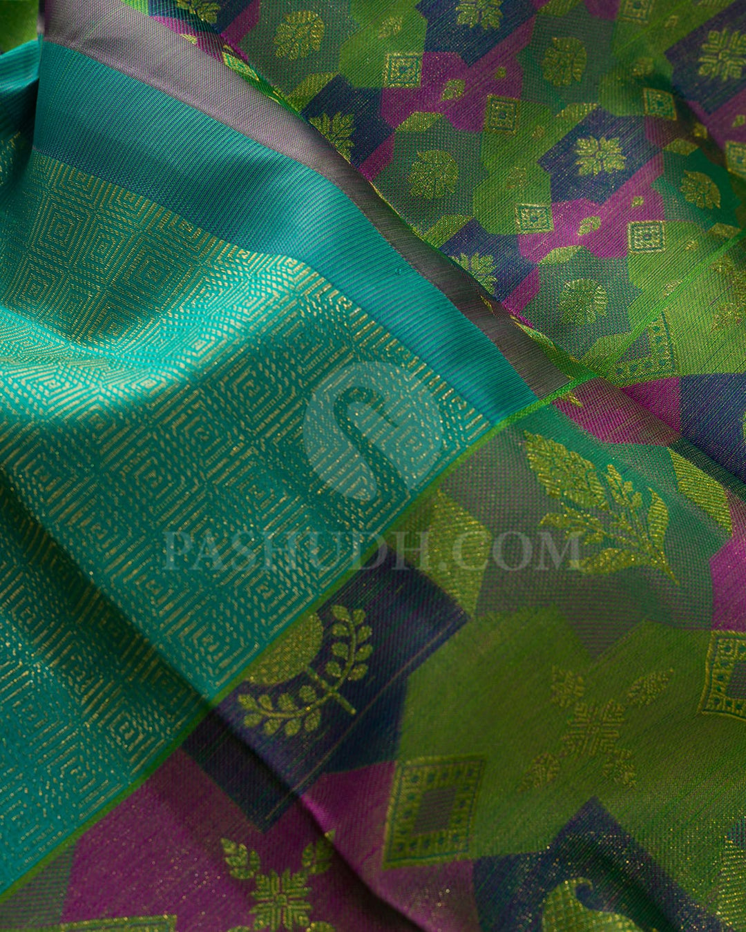 Emerald Green Kanjivaram Silk Saree-DJ424(F)