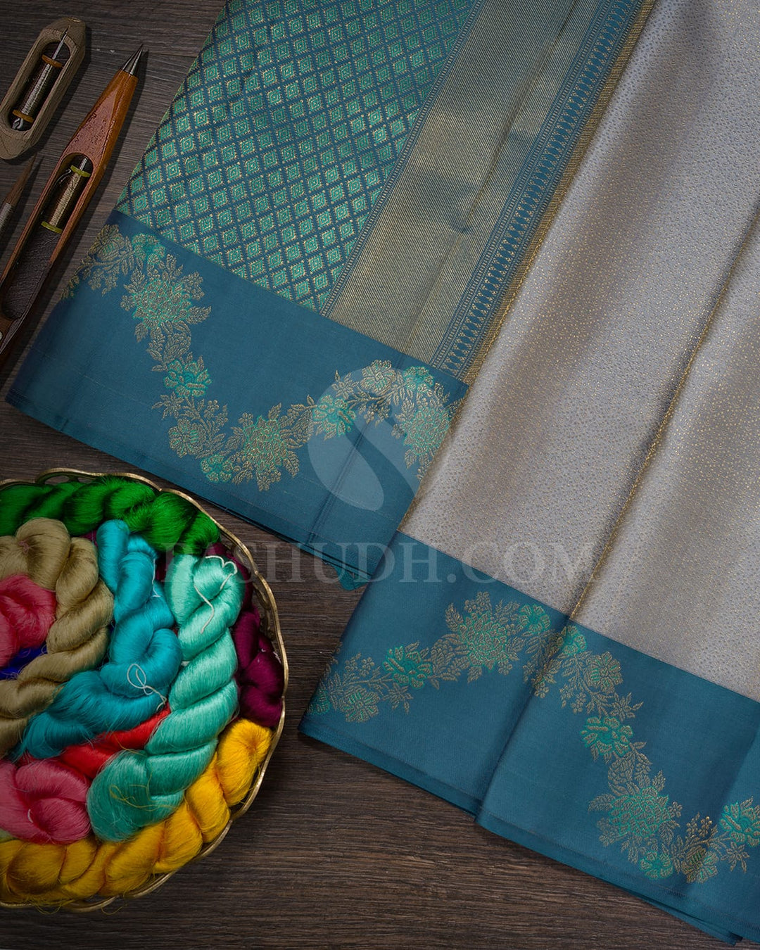 Dual Shaded Grey With Slate Grey Kanjivaram Silk Saree-D704(A)