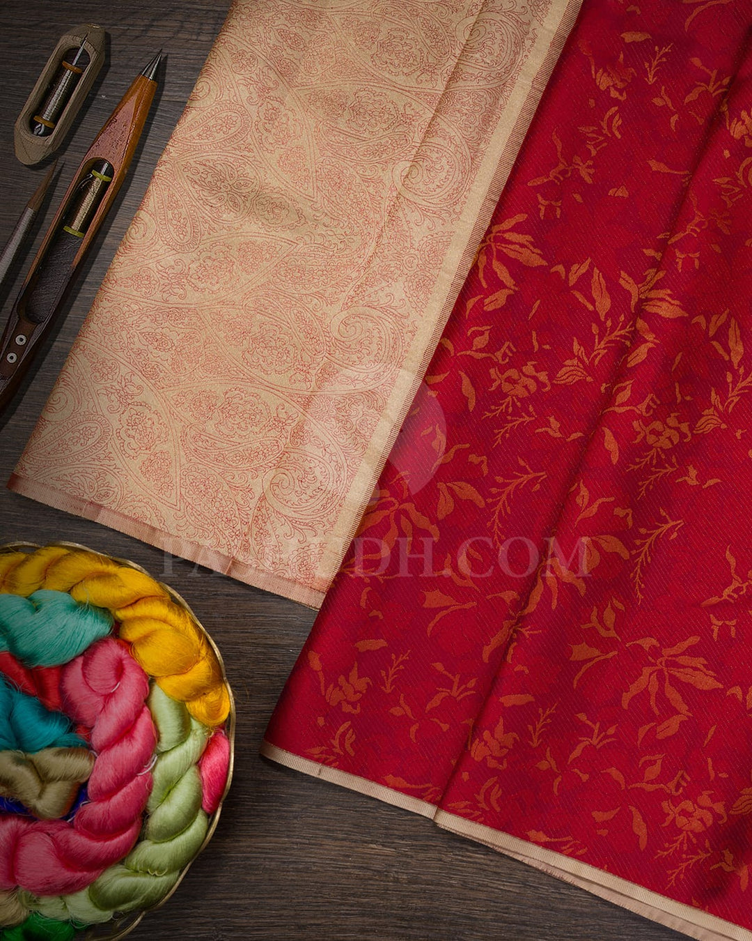 Bright Red With Beige Borderless Kanjivaram Silk Saree-DJ422(G)