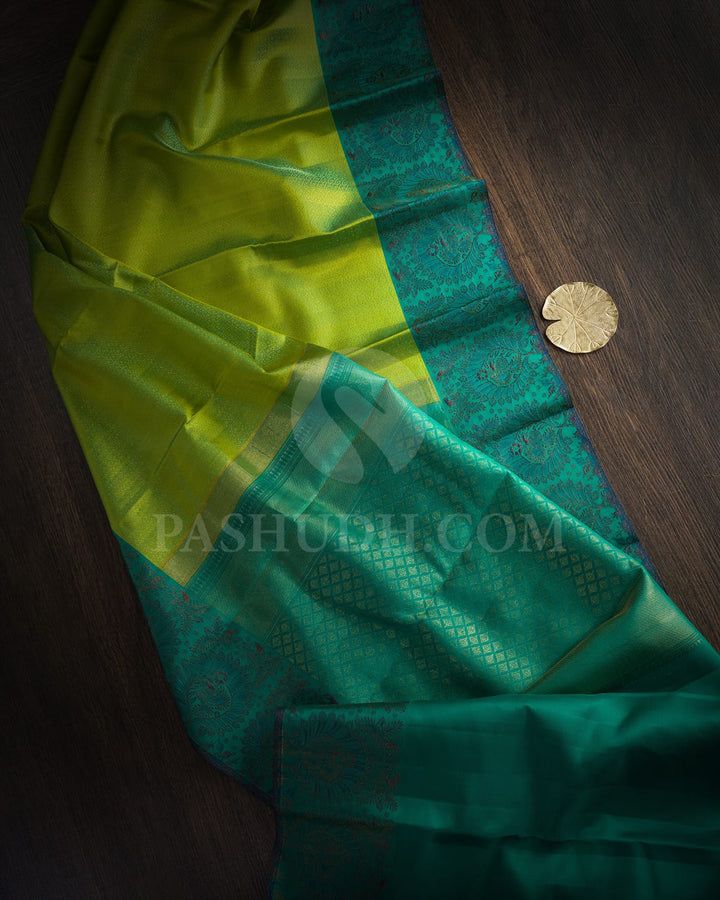 Dual Shaded Pear Green With Peacock Green Kanjivaram Silk Saree-D705(A)