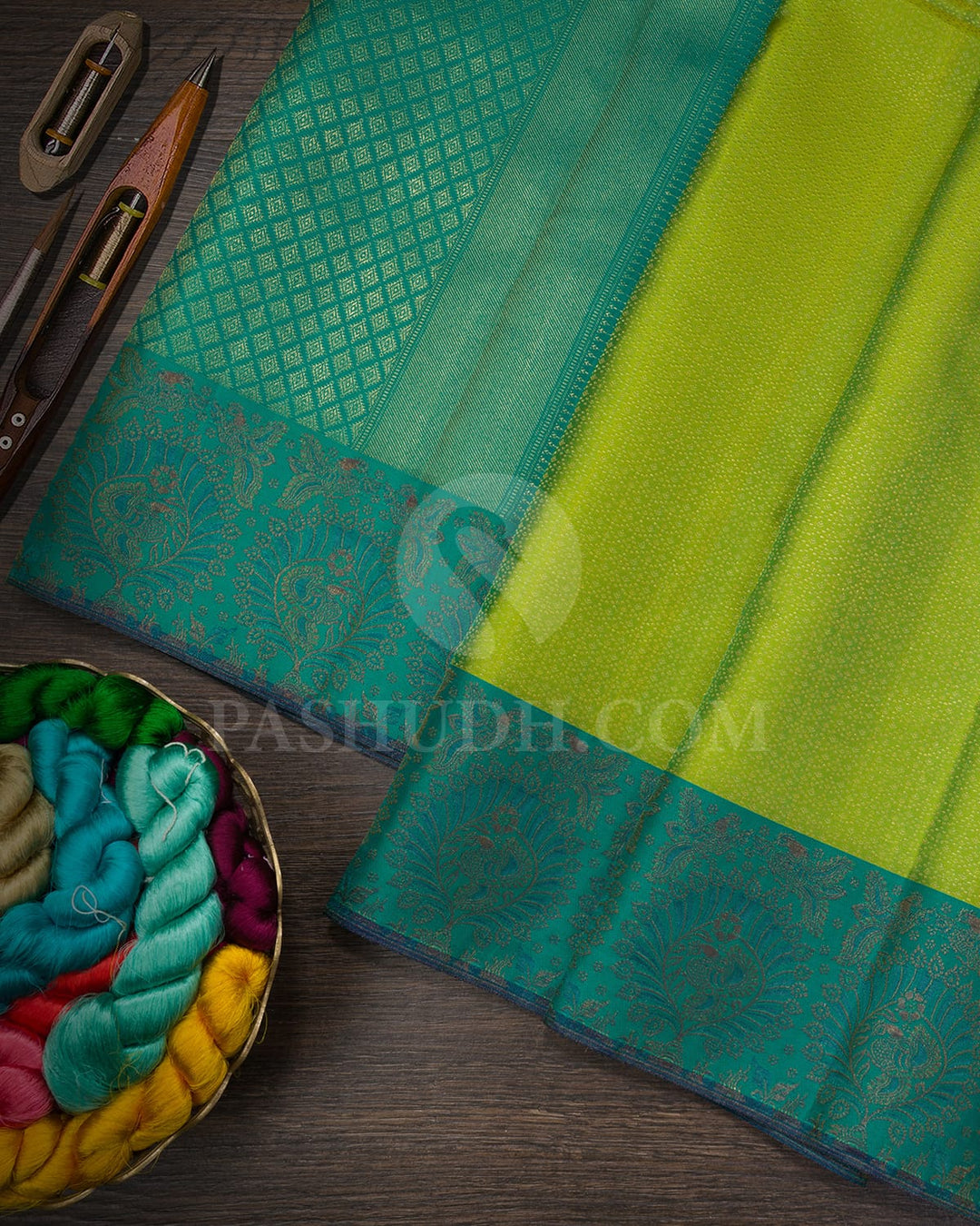 Dual Shaded Pear Green With Peacock Green Kanjivaram Silk Saree-D705(A)
