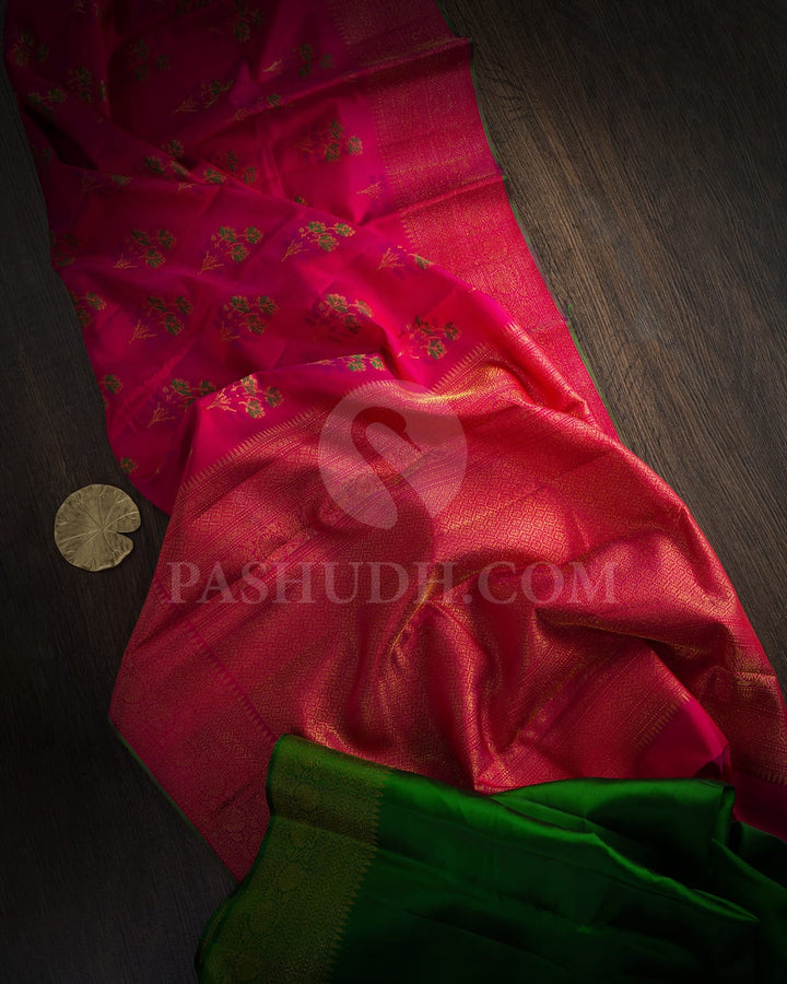 Dual Shaded Reddish Pink With Forest Green Kanjivaram Silk Saree-DJ458(A)