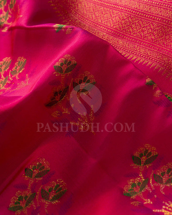 Dual Shaded Reddish Pink With Forest Green Kanjivaram Silk Saree-DJ458(A)