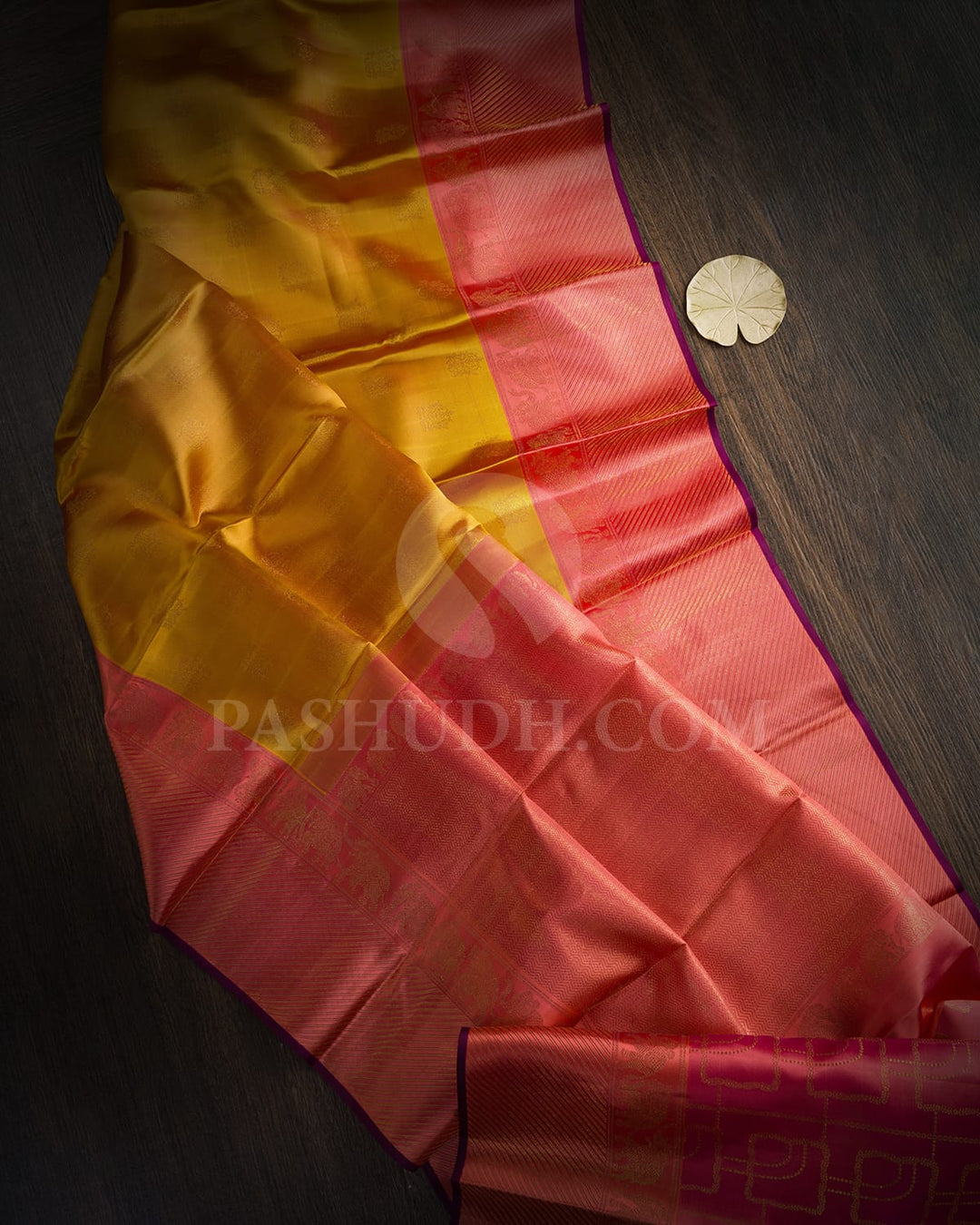 Dual Shaded Honeycomb With Flirty Flamingo Pink Kanjivaram Silk Saree-D687(C)