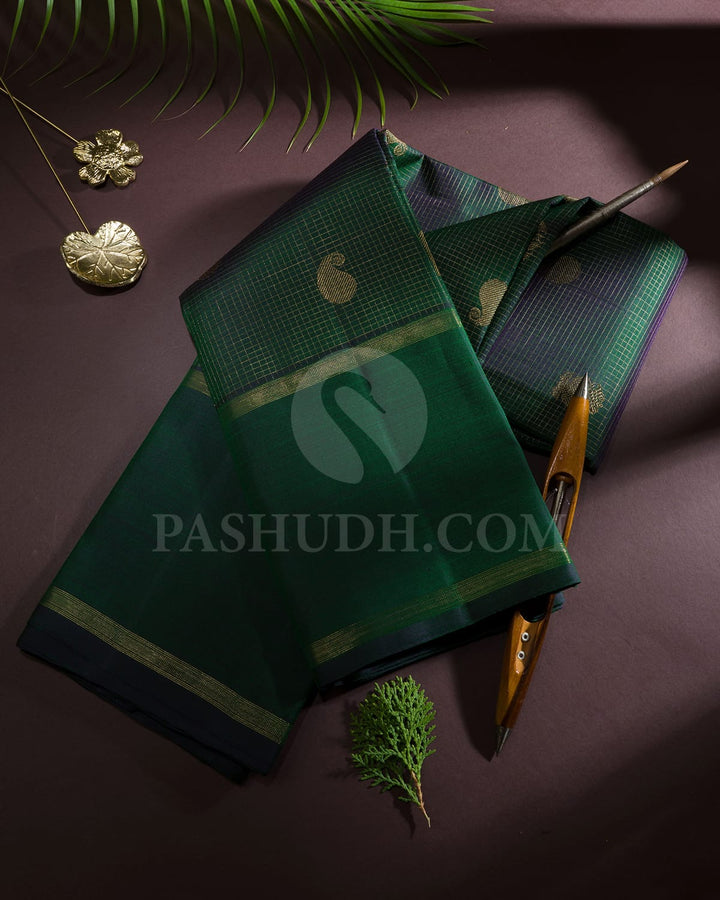 Dual Shaded Bottle Green Pure Zari Kanjivaram Silk Saree-SP420