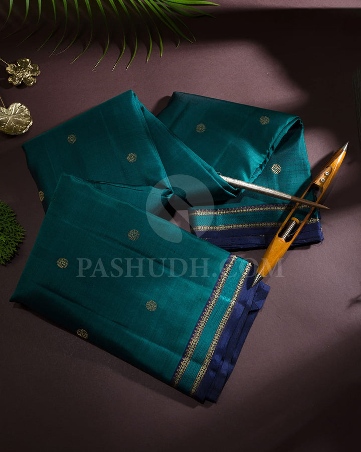 Dual Shaded Leaf Green With Navy Blue Pure Zari Kanjivaram Silk Saree-SP425