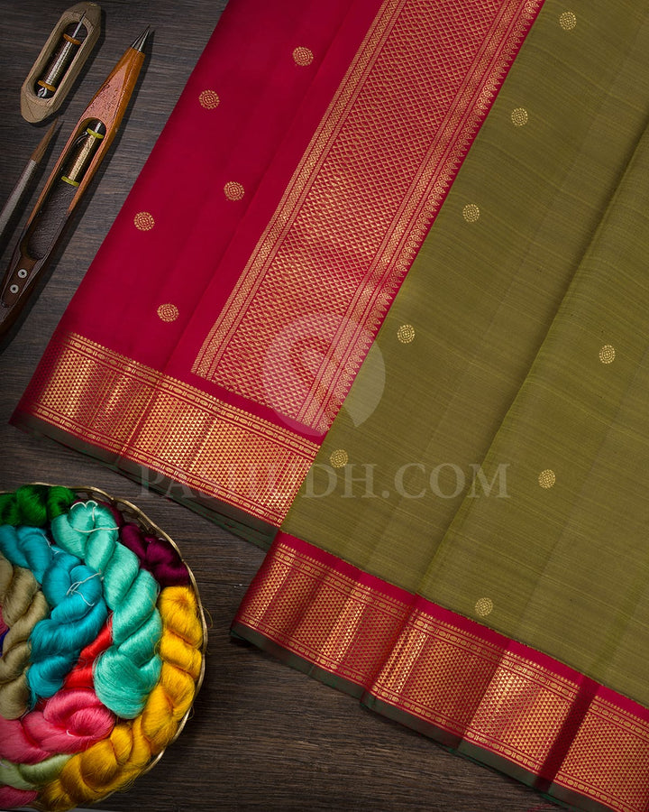 Moss Green With Bold Red Traditional Kanjivaram Silk Saree-SP411