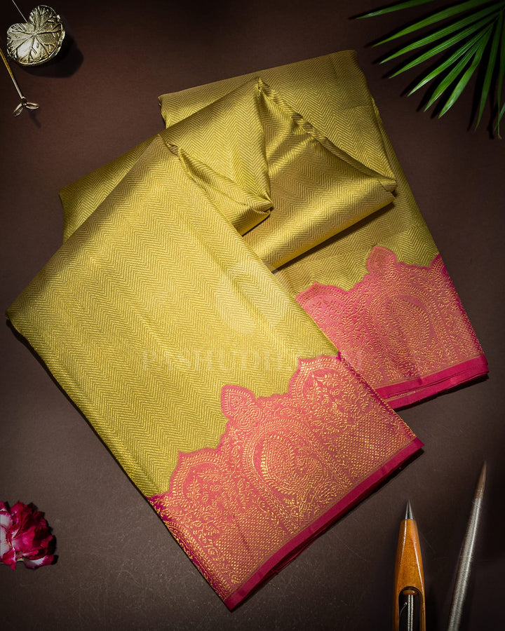 Dual Shaded Golden Silk Shimmer Kanjivaram Silk Saree-S1570(C)