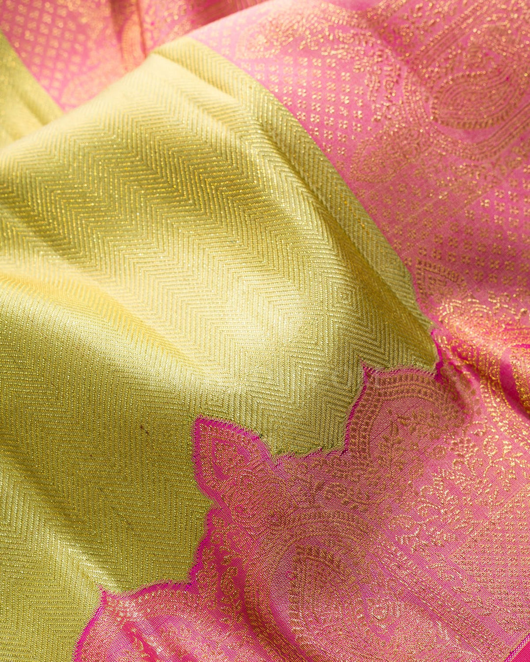 Dual Shaded Golden Silk Shimmer Kanjivaram Silk Saree-S1570(C)