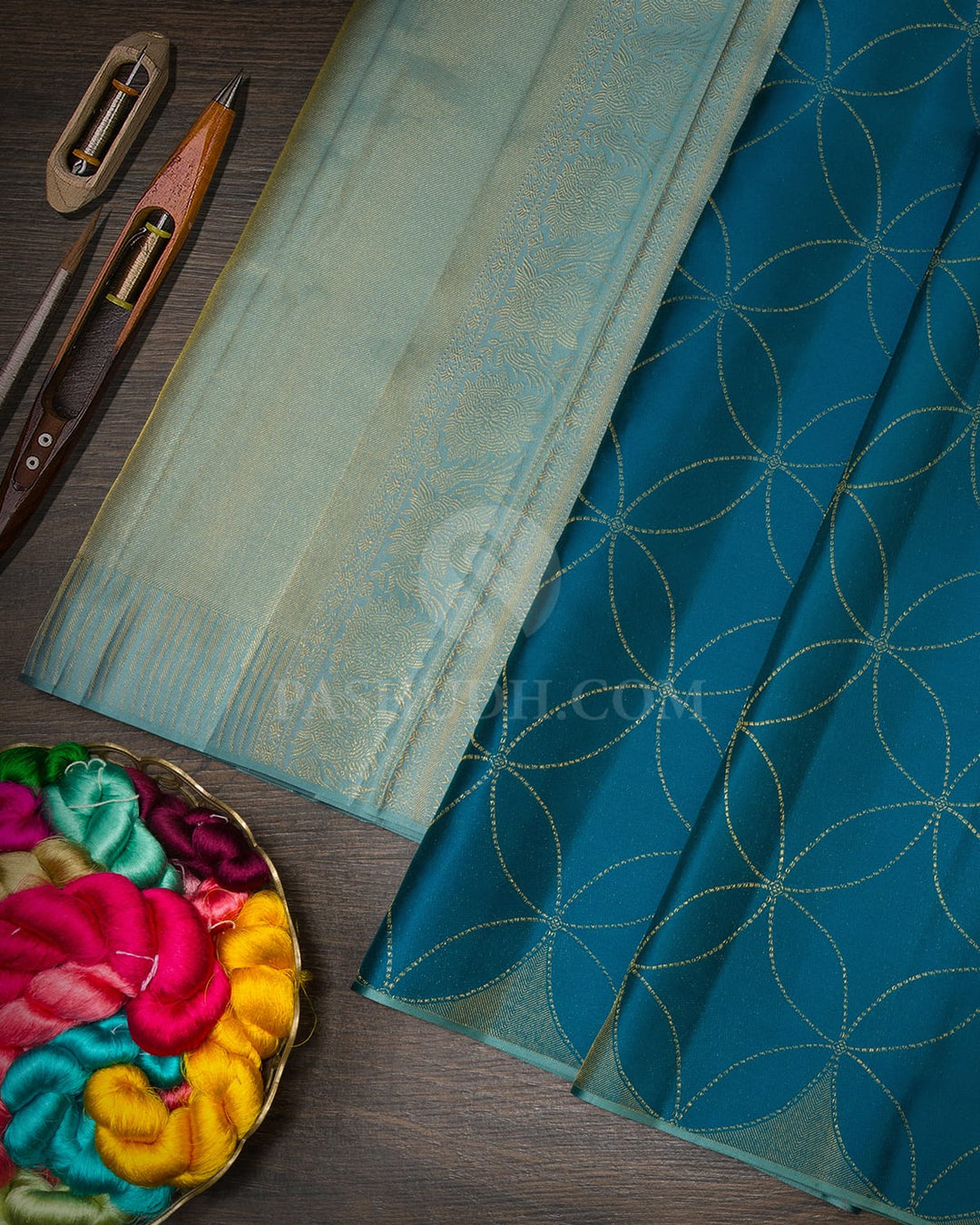 Teal Blue Borderless Kanjivaram Silk Saree-DJ479(A)