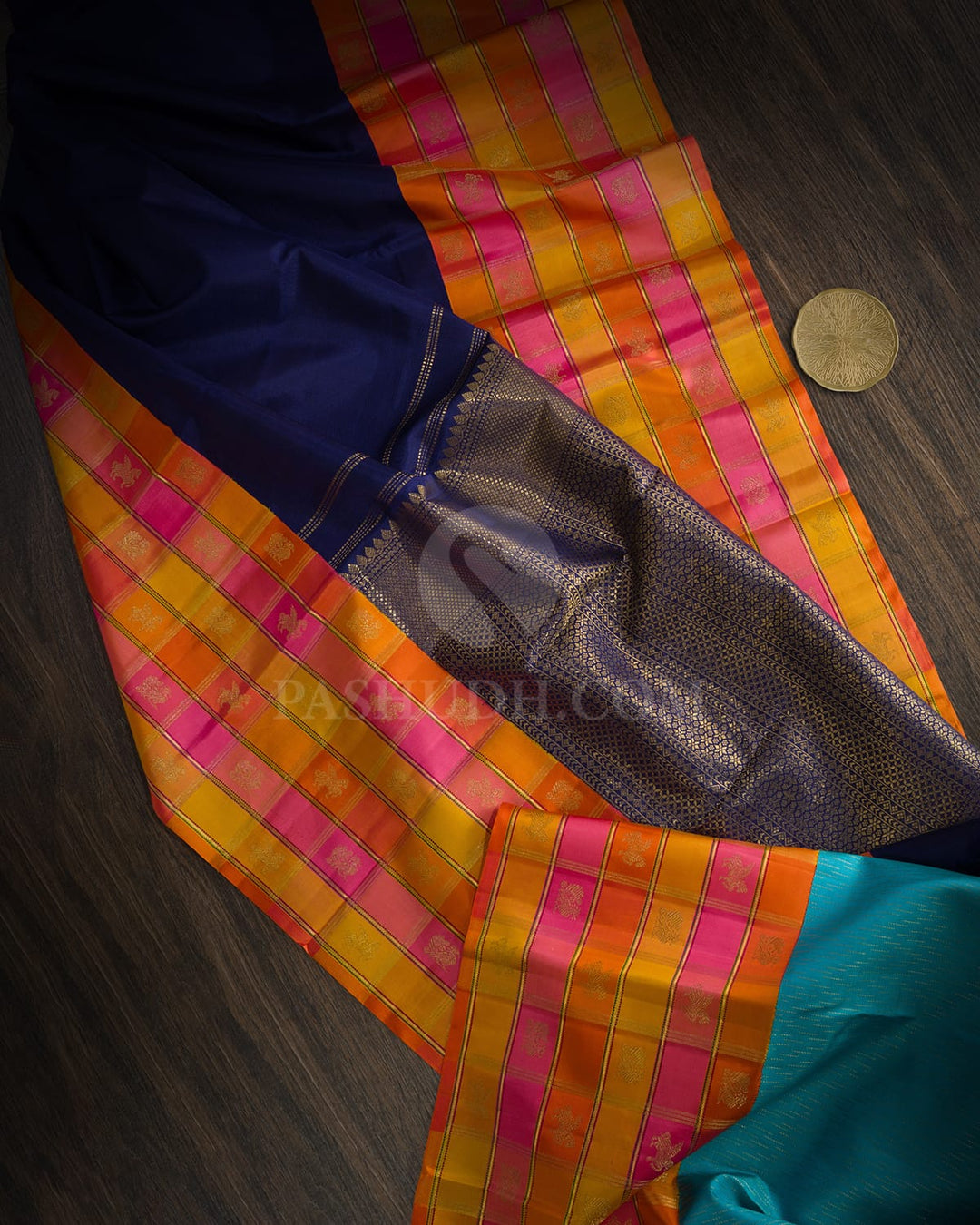 Navy Blue Paalum Pazhamum Checks Kanjivaram Silk Saree-S1856(A)