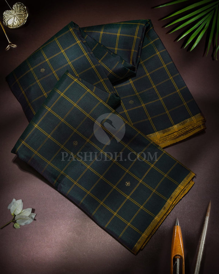 Bottle Green Pure Zari Borderless Kanjivaram Silk Saree-SP493