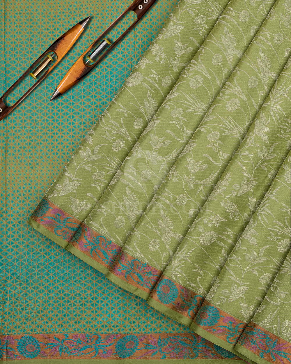 Fern Green Kanjivaram Silk Saree - DJ169 - View 2