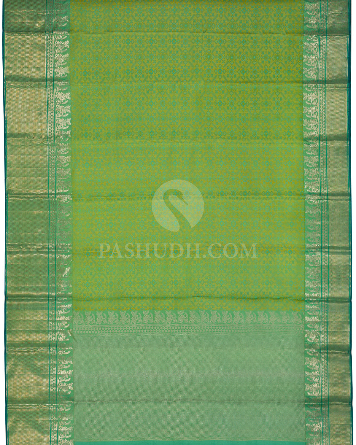 Leaf Green and Ramar Green Kanjivaram Silk Saree - DT98 – Pashudh Sarees
