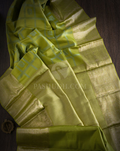 Leaf Green Kanjivaram Silk Saree - D424  - View 1