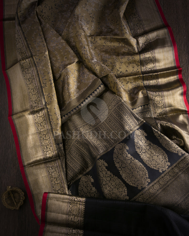 Antique Gold and Black Kanjivaram Silk Saree - D423 - View 1